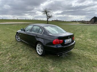 BMW Řada 3, 330i - XENONY - 8