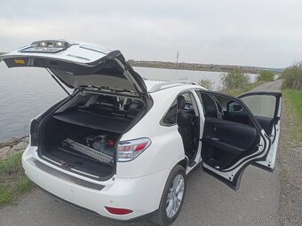 Lexus RX 450h r2011 246tis km, 3,4l 183kw STK,tažne - 8