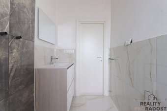 Prodej bytu 1+1 40 m², via Aldo Moro, Montesilvano, Itálie - 8