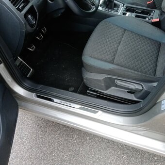 VW Golf combi 1.10 benzin - 8
