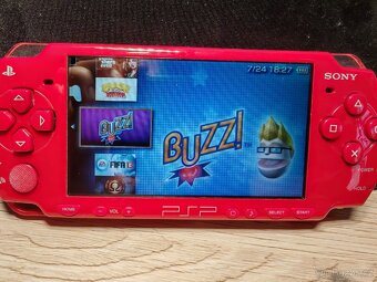 PlayStation PSP 2000 Red - 8