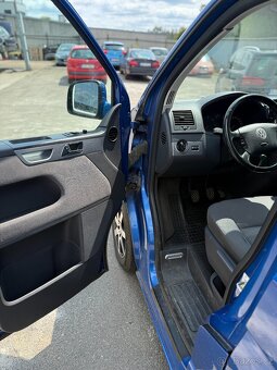 VW Multivan T5 2.5 TDi 128 kW, 2008 – prostorný + tažné - 8