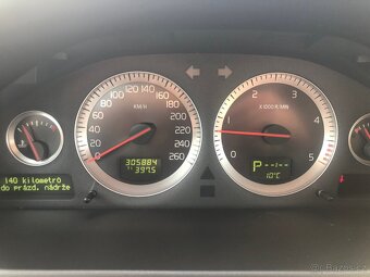 Volvo XC90 2,4 D5 AWD 136kw - 8