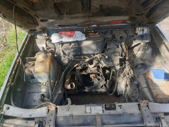 Volvo 340 diesel na renovaci nebo ND - 8