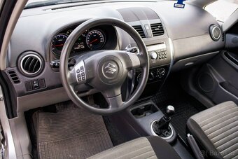 Suzuki SX4 1.5 GLX Urban Line - 8