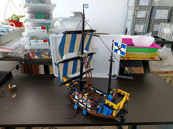 LEGO Pirates 6274 Caribbean Clipper - 8