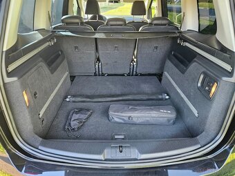 VW Sharan highline 4x4, plná výbava - 8