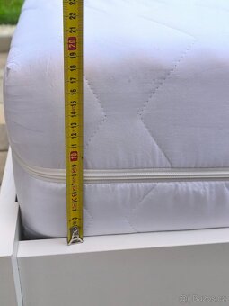Prodám manželskou postel + Matrací 140cm x 200cm - 8