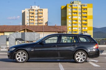 BMW Rad 3 Touring 330d xDrive A/T - 8