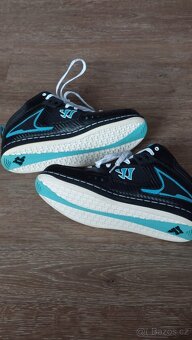 Zimní značkové botasky - 8