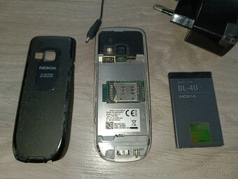 Mobilní telefon mobil Nokia 3120 classic  RM-364 - 8