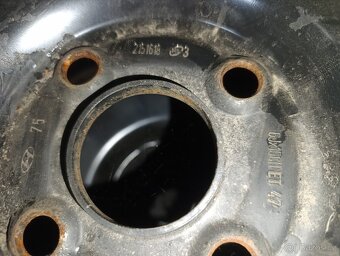 15´´ Zimni Hyundai I20 185/65 R15 4x100 - 8