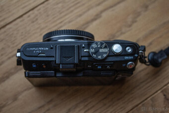 Olympus Pen Lite E-PL5 + Olympus Digital 9-18mm - 8