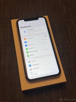 Apple iPhone 11 64GB White - 8