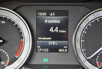 ŠKODA SUPERB - 8