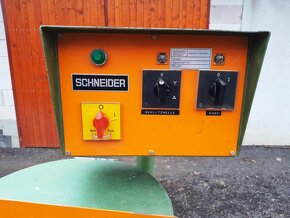 Čepovací frézka Schneider - 8