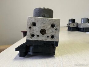 Řídicí jednotky ABS - 8
