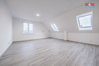 Prodej bytu 4+kk, 93 m², Sedlčany, ul. Nademlýnská - 8