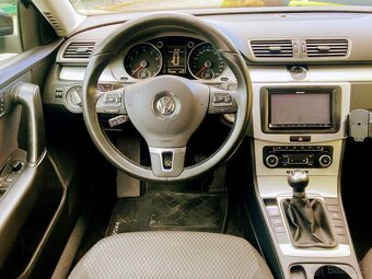 Volkswagen Passat Variant, digi klima, park. senzory, tažné - 8