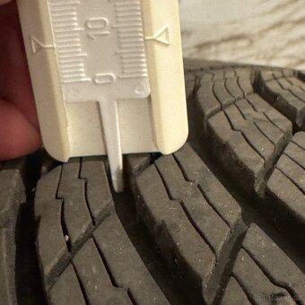 Zimní kola Volvo EX30 245/40 R20 - 8