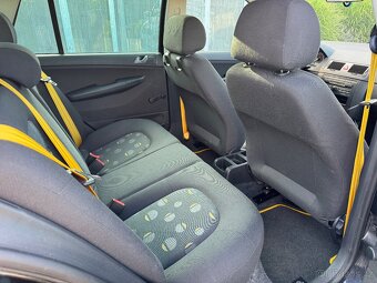 Škoda Fabia - 8