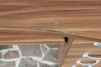 Psací stůl se 4 zásuvkami - 8