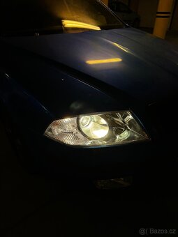 Přední světla - Škoda Octavia 2 před faceliftem - 8