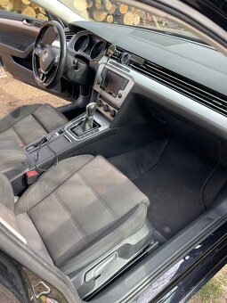 Volkswagen Passat - 8