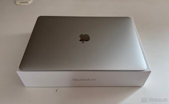 Apple MacBook Air 13” (2020) - 8