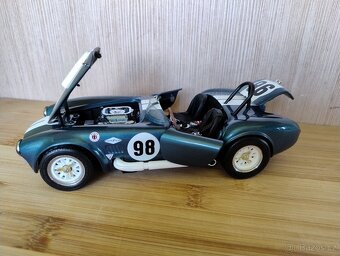modely 1:18, 1:20 - 8