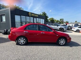 Kia Cerato 2004 - 8
