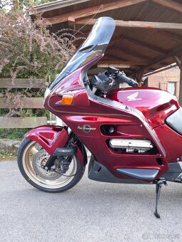 Honda ST 1100 - 8