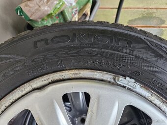 SUV 4x kola zimní Nokian 215/65 R17 103H XL - 8