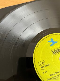 Miles Davis ‎– Miles Davis And The Modern Jazz Giants - 8
