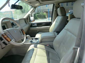 Lincoln Navigator, 5,4L V8 LPG AUTOMAT 7 MÍST TAŽNÉ - 8
