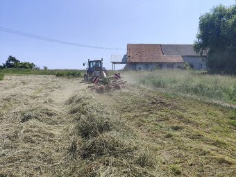 Shrnovač píce Claas LINER 650 Twin - 8