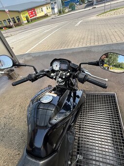 Yamaha YS125 - 8