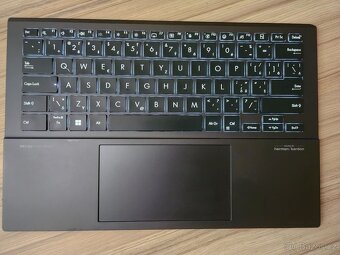 ASUS ZENBOOK DUO OLED - 2x 14"OLED displeje, 2TB, 7-155H - 8