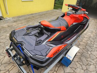 Sea Doo RXT-X RS 300 pro 3 osoby odp.DPH - 8