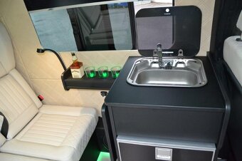 Mercedes-Benz Sprinter 319 CDi 4x4 V6 3.0 Camper - 8