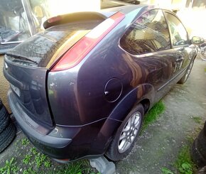 Focus 2006 1.6 16v 3 dveřové kupé HXDA 85 kw - 8