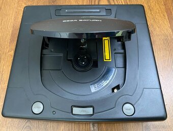 Sega Saturn + 64gb - 8