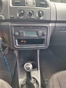 Škoda Fabia 2 II Hatchback 1.4i 63kW 16V Ambiente - 8