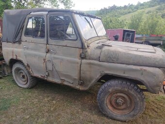 Uaz 469 - 8
