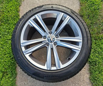 TOP Originál kola VW 5x112 R18 8Jx18H2 ET40 - zimní - 8