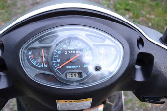 Suzuki Sixteen 150i - 8