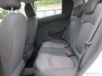 Prodám Chevrolet Spark 1.2 i 16 V 60 kW + sada zimních kol - 8
