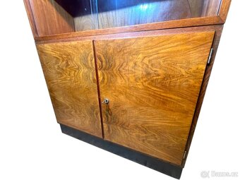 Starožitná knihovna – funkcionalismus - 8