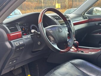 Lexus LS 460 2009 - 8