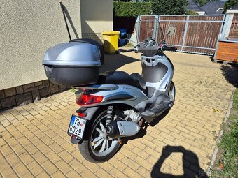 Piaggio Beverly 250 - 8